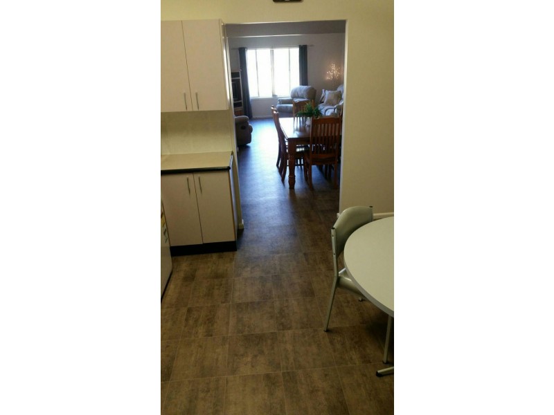 7 Hinkler Street, Tullamore NSW 2874