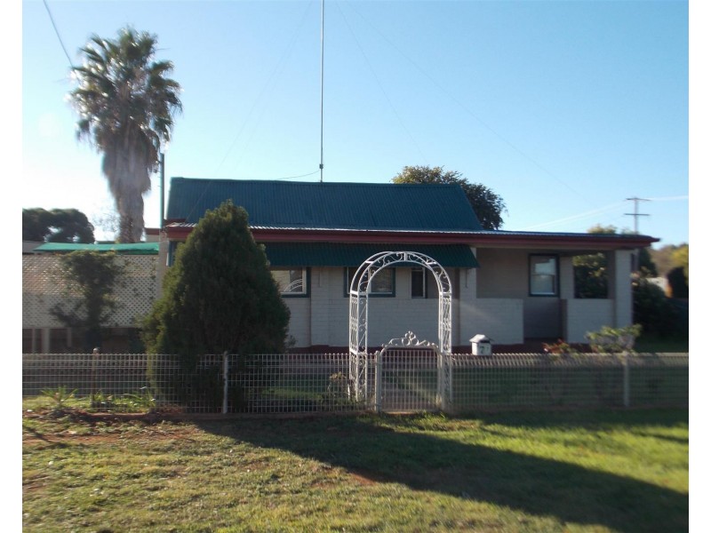 77 Hill Street, Parkes NSW 2870
