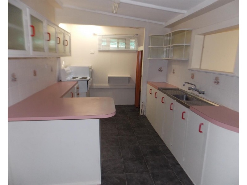 77 Hill Street, Parkes NSW 2870
