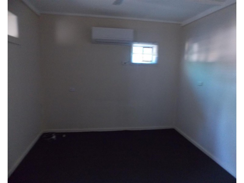 77 Hill Street, Parkes NSW 2870