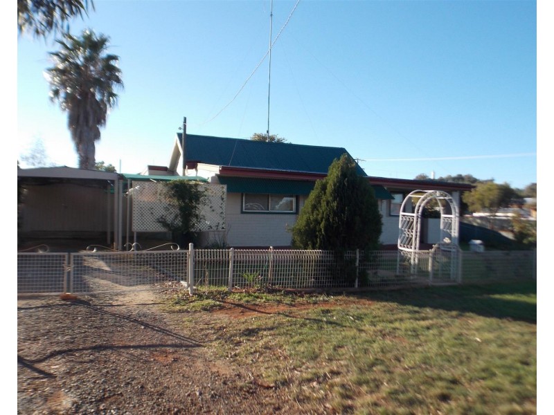 77 Hill Street, Parkes NSW 2870