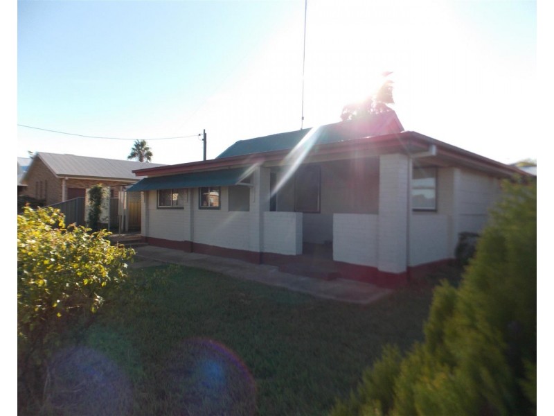 77 Hill Street, Parkes NSW 2870