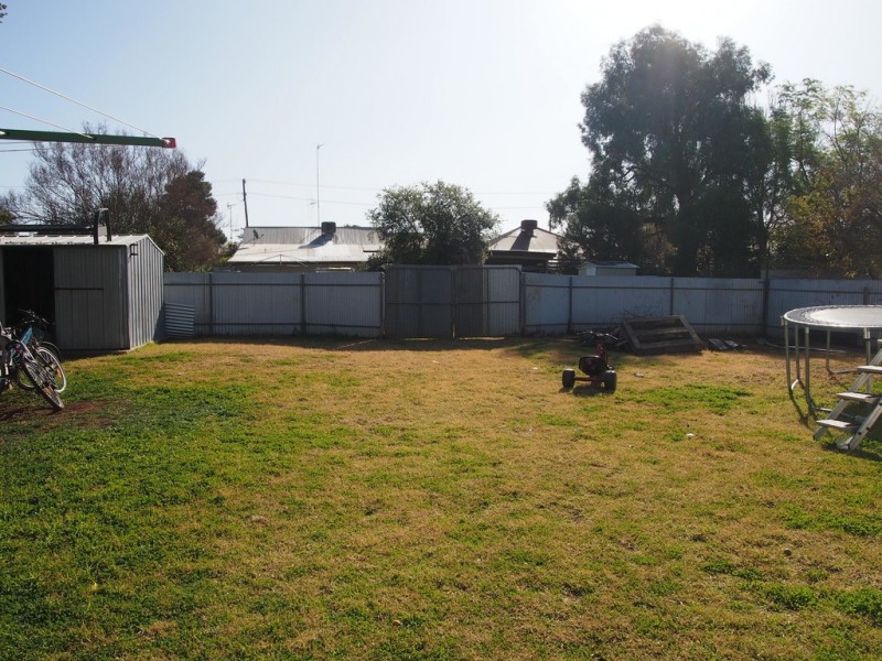 38 Close Street, Parkes NSW 2870
