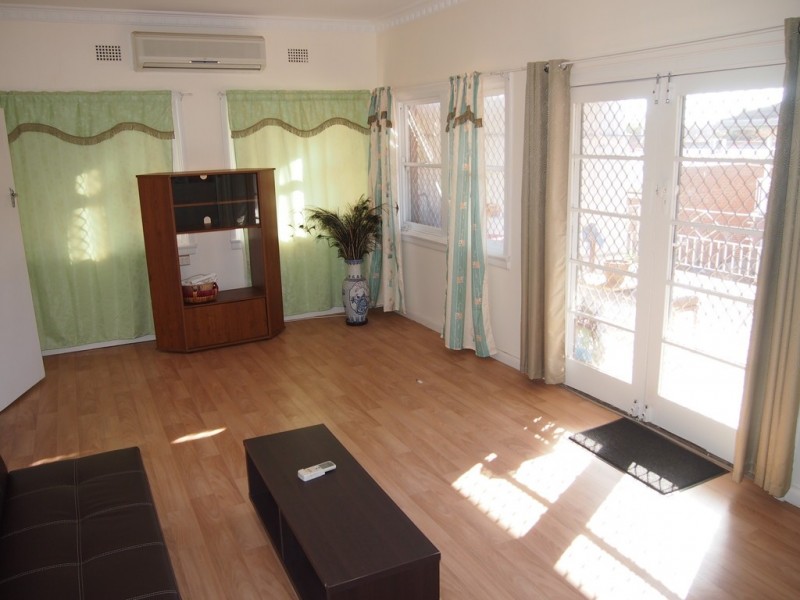 32a Currajong Street, Parkes NSW 2870