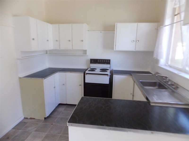 5a Bushman Street, Parkes NSW 2870