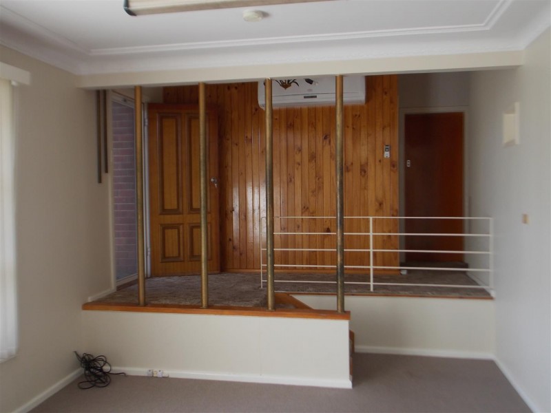 5a Bushman Street, Parkes NSW 2870