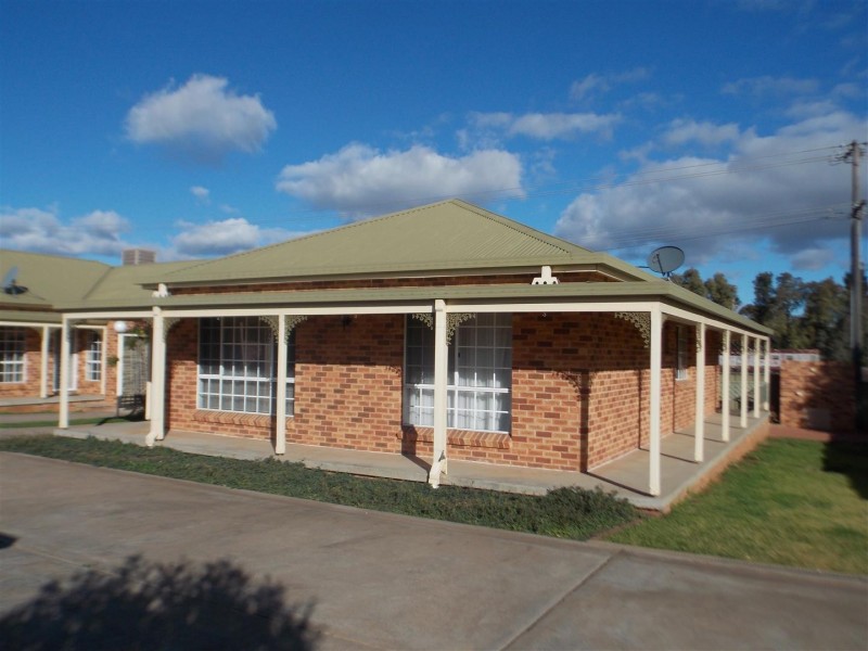 5/2 High Street, Parkes NSW 2870