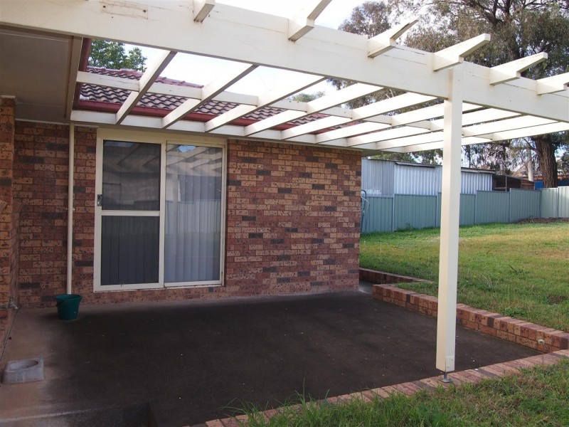5 Paterson Street, Parkes NSW 2870