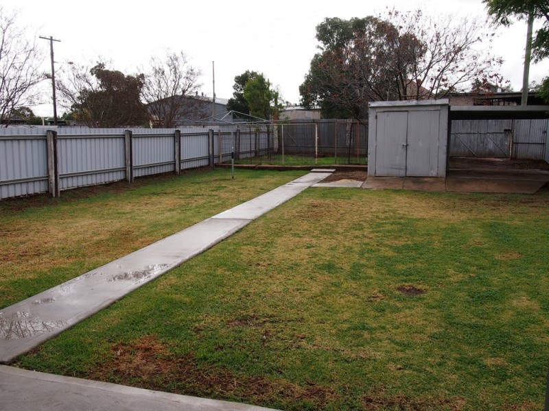 3 Lachlan Street, Condobolin NSW 2877