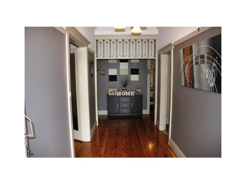 36 Close Street, Parkes NSW 2870