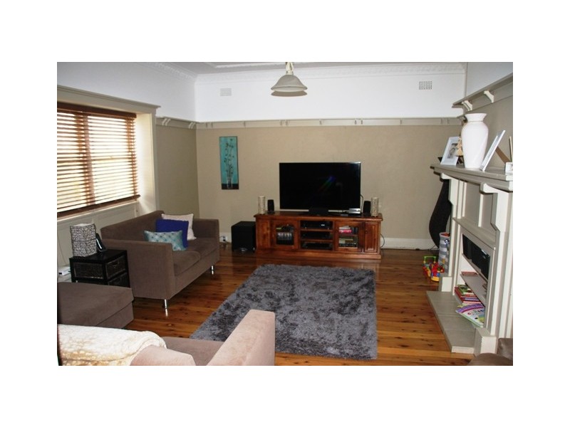 36 Close Street, Parkes NSW 2870