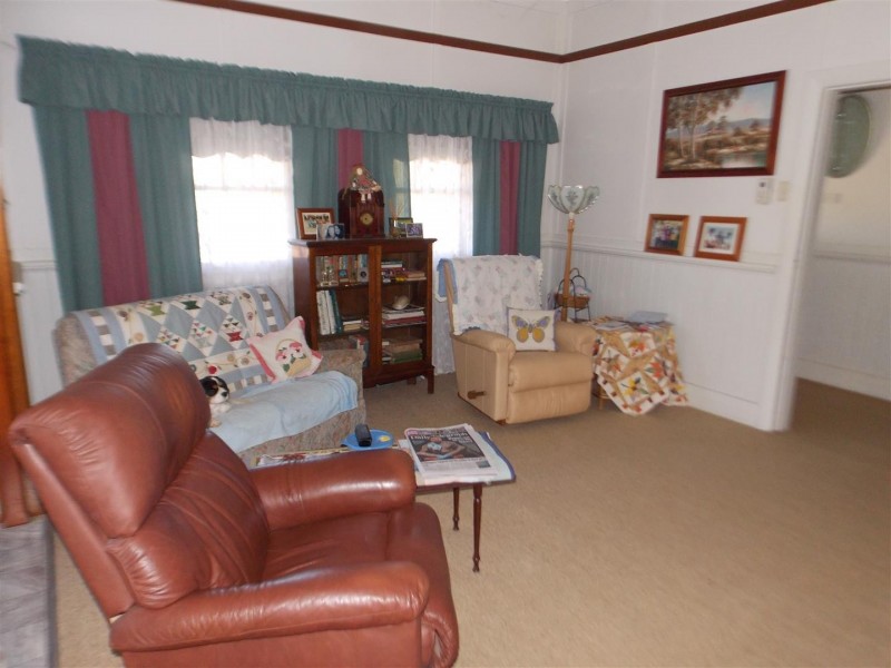 10 Haylock Street, Tullamore NSW 2874
