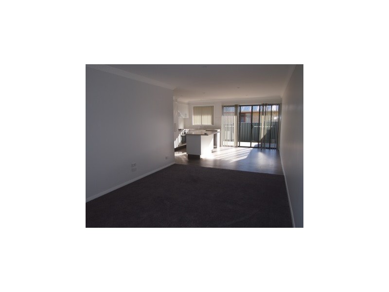 Unit 1/ 8 Clancy Pl, Parkes NSW 2870