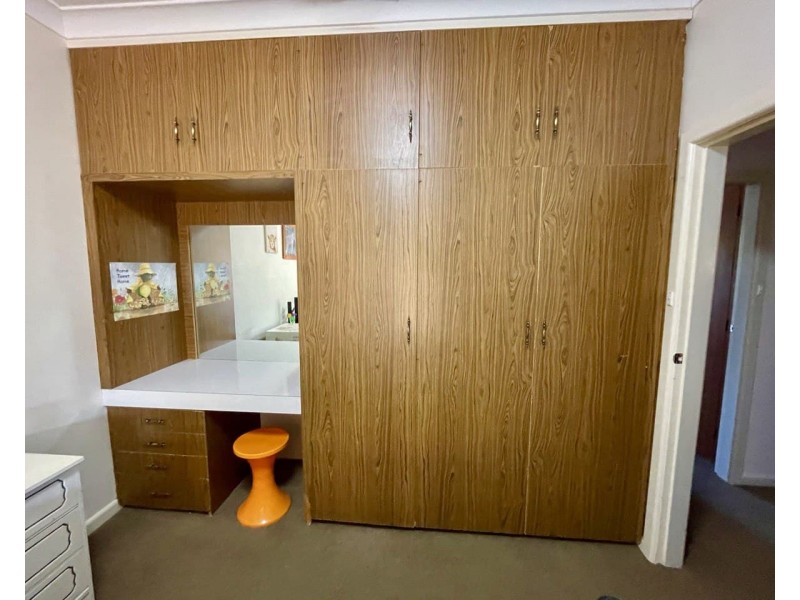 36 Mengarvie Road, Parkes NSW 2870