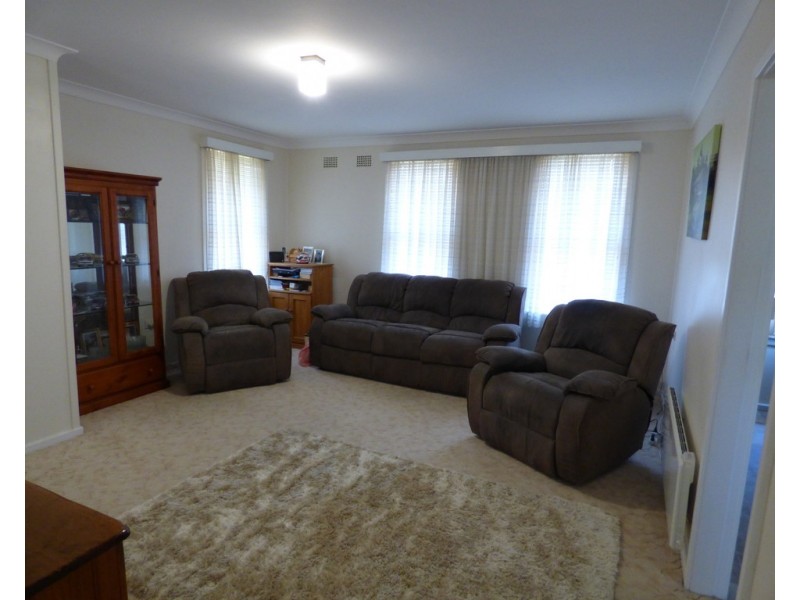 17 Holloway Street, Forbes NSW 2871