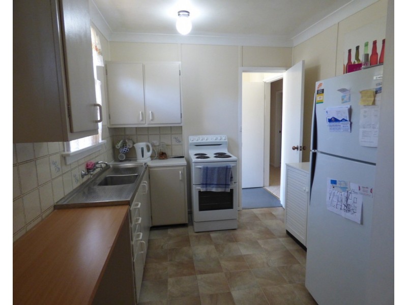 17 Holloway Street, Forbes NSW 2871