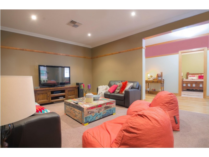 20A York Street, Forbes NSW 2871