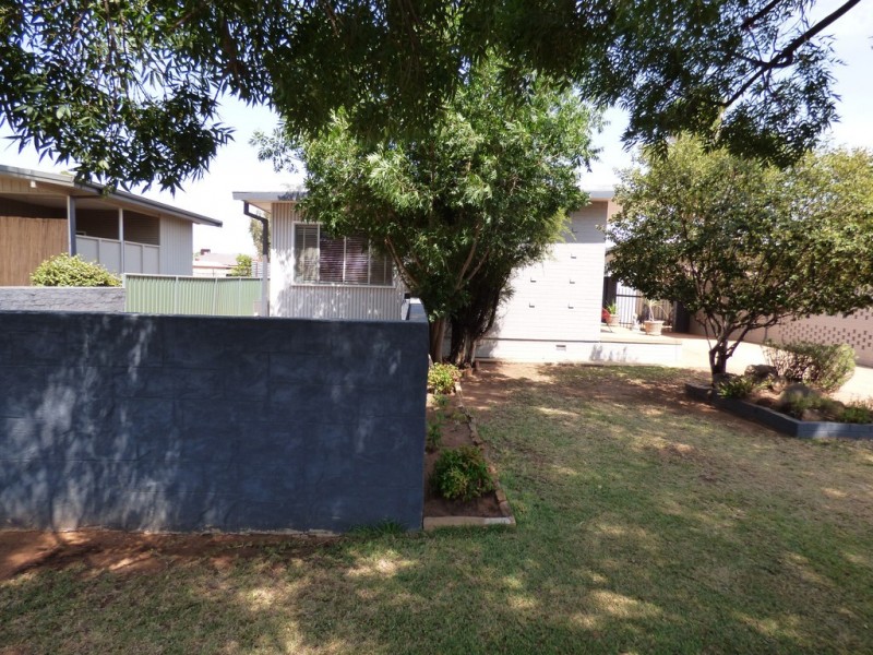 14 Facey Street, Forbes NSW 2871