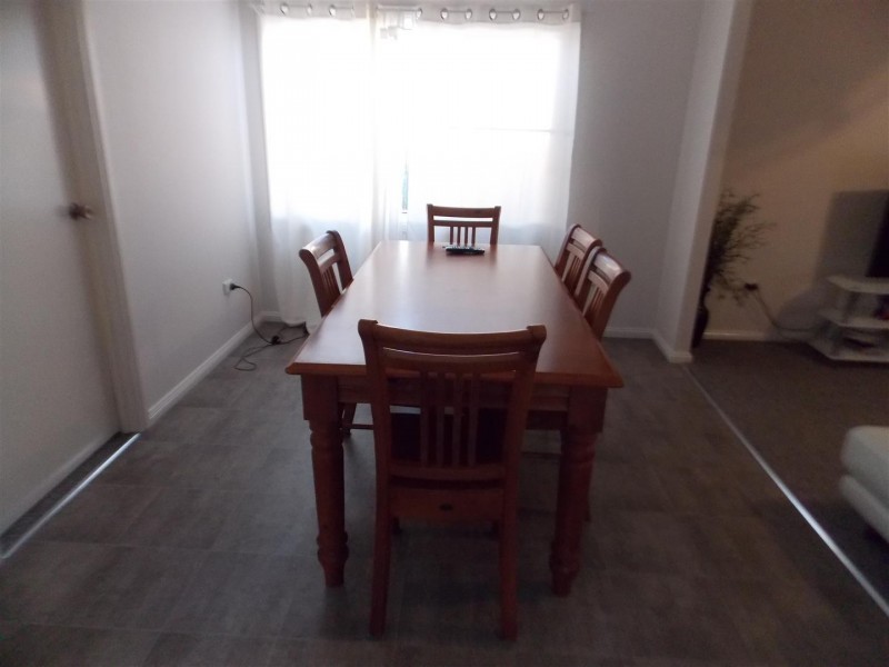 10 Oxley Street, Parkes NSW 2870