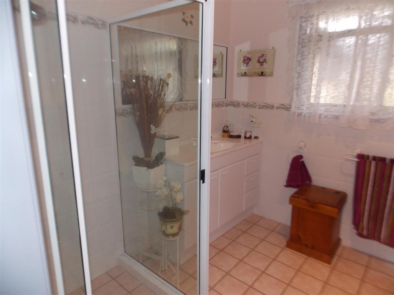 21 Glenburnie Close, Parkes NSW 2870