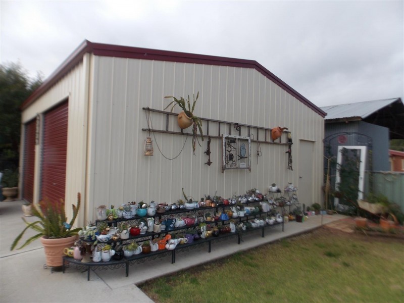 21 Glenburnie Close, Parkes NSW 2870