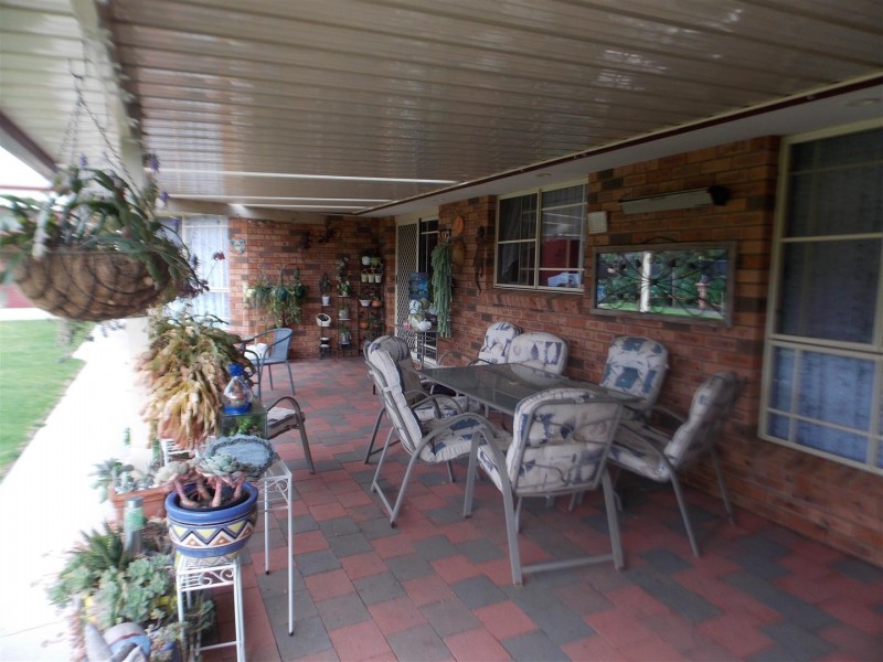 21 Glenburnie Close, Parkes NSW 2870