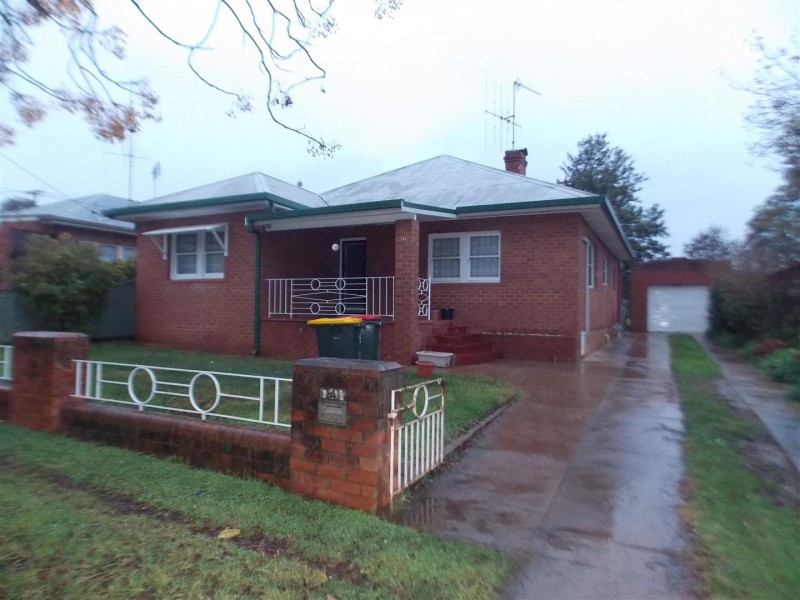 141 Currajong Street, Parkes NSW 2870