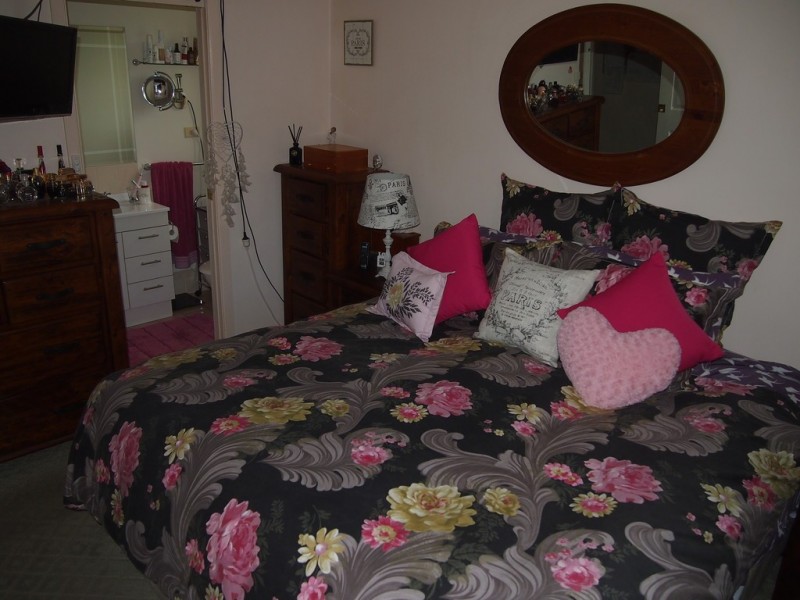 2 Thomas Tom Crescent, Parkes NSW 2870