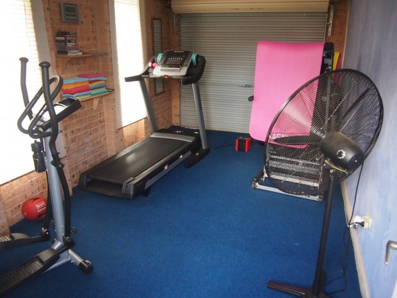 2 Thomas Tom Crescent, Parkes NSW 2870