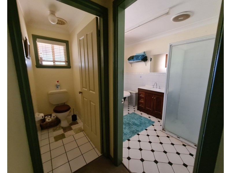 8 Birch Road, Parkes NSW 2870