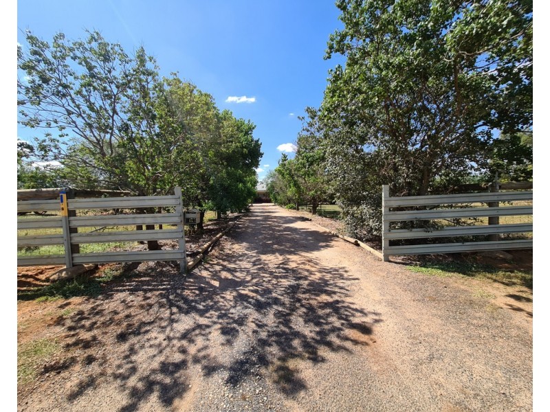 8 Birch Road, Parkes NSW 2870