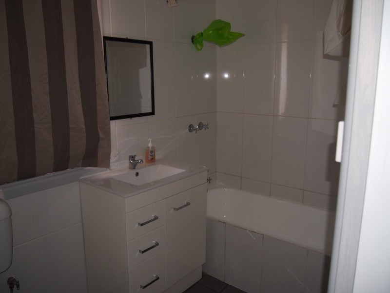 5 Hall St, Condobolin NSW 2877