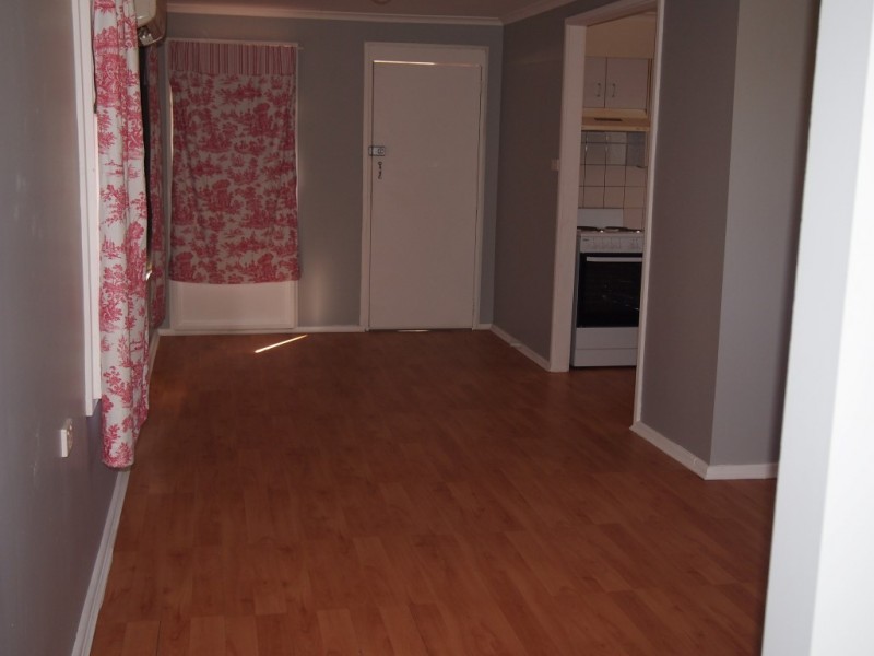 5 Hall St, Condobolin NSW 2877