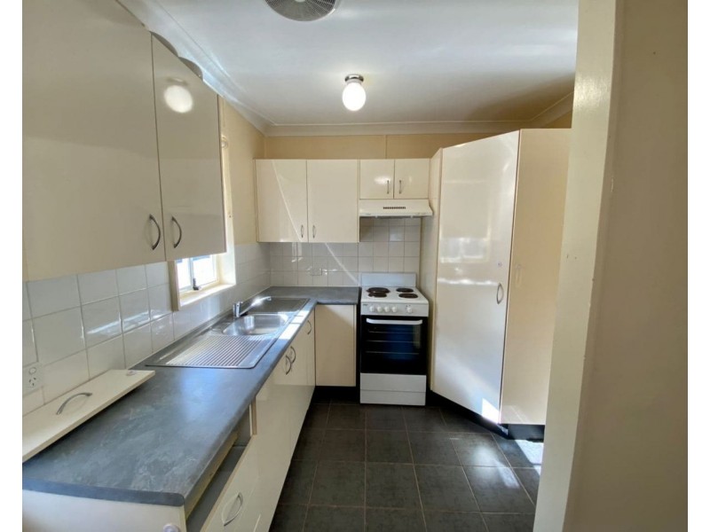 10 Porter St, Parkes NSW 2870