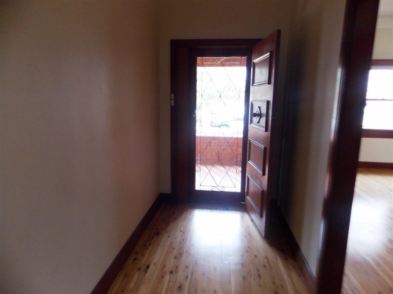 20 Victoria Street, Parkes NSW 2870