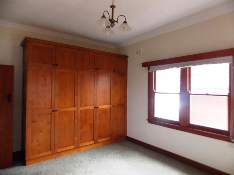 20 Victoria Street, Parkes NSW 2870