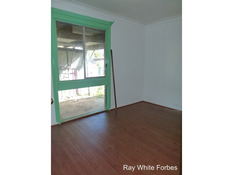 15 Acacia Ave, Forbes NSW 2871