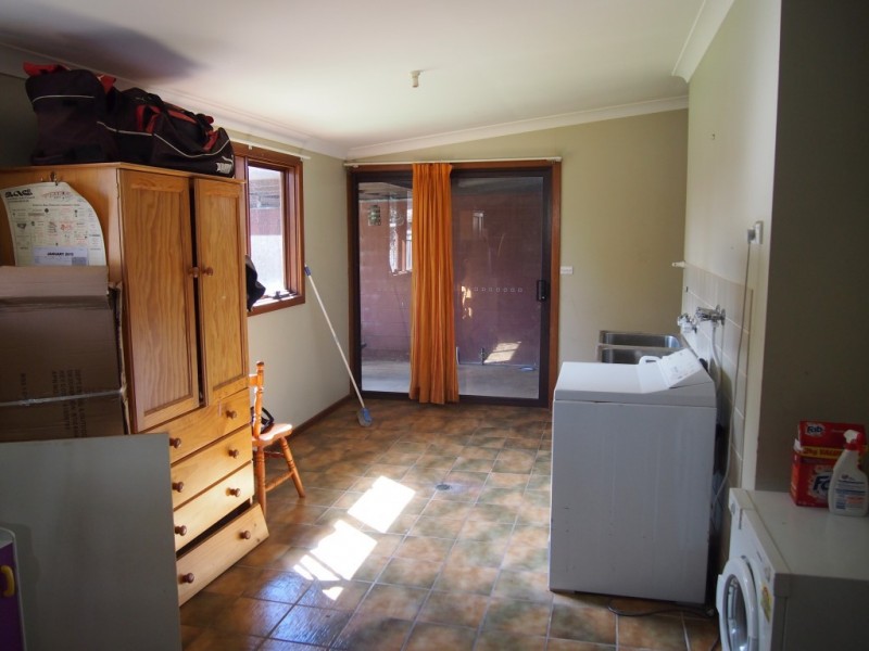 12 Adams Ave, Condobolin NSW 2877