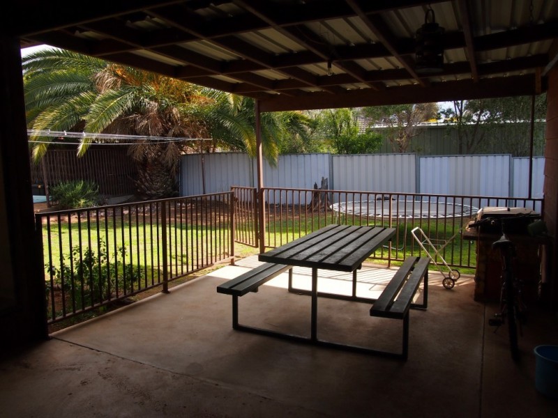 12 Adams Ave, Condobolin NSW 2877