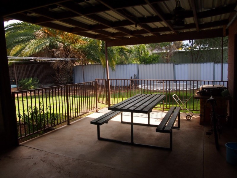 12 Adams Ave, Condobolin NSW 2877