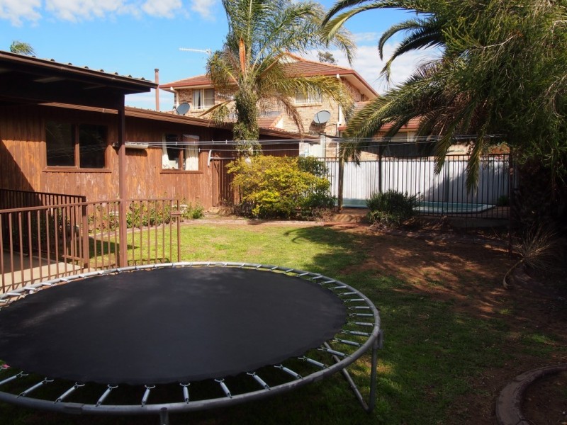 12 Adams Ave, Condobolin NSW 2877