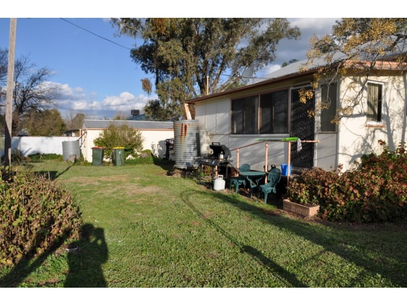 9 Oberon Street, Eugowra NSW 2806