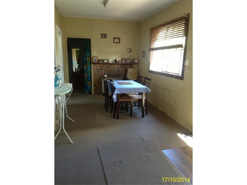 2 Elizabeth Street, Parkes NSW 2870