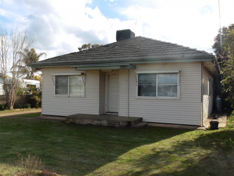22 Station Street, Parkes NSW 2870