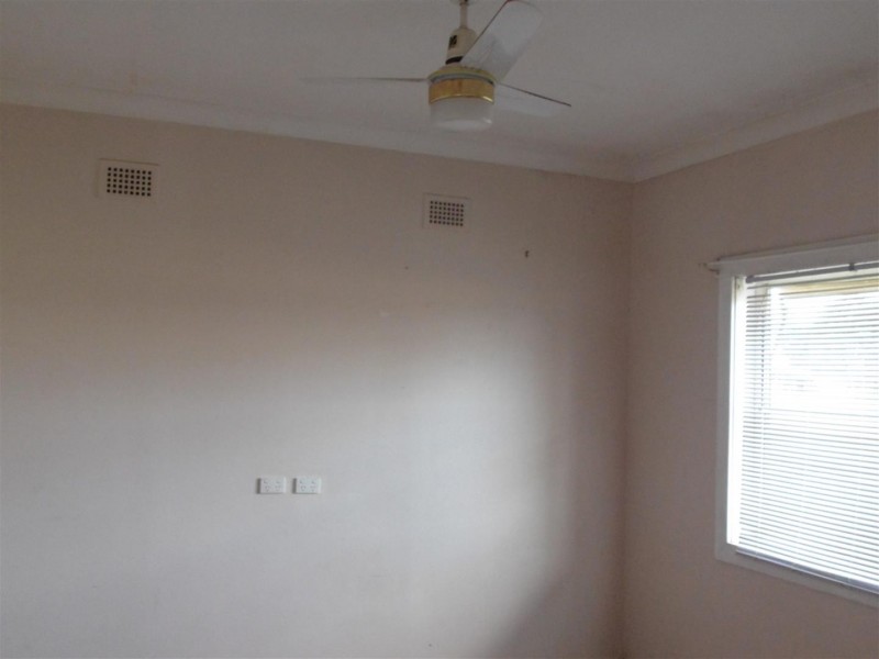 22 Station Street, Parkes NSW 2870