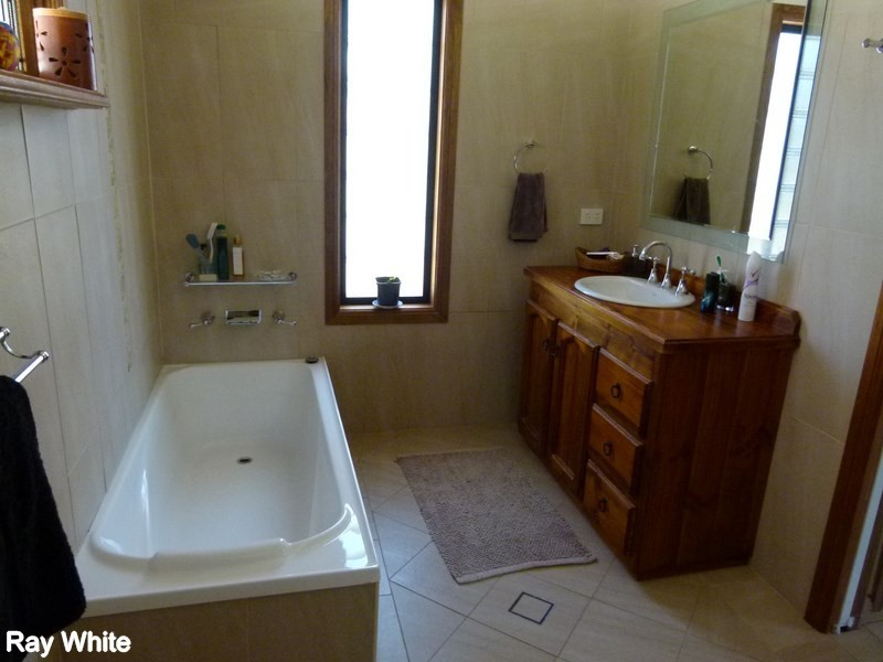 232 Bathurst Street, Forbes NSW 2871