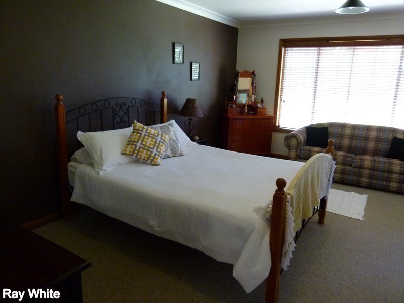 232 Bathurst Street, Forbes NSW 2871