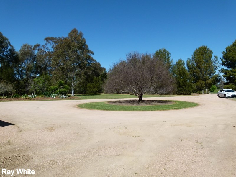 232 Bathurst Street, Forbes NSW 2871