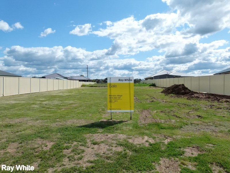 7 Dunstan Close, Forbes NSW 2871