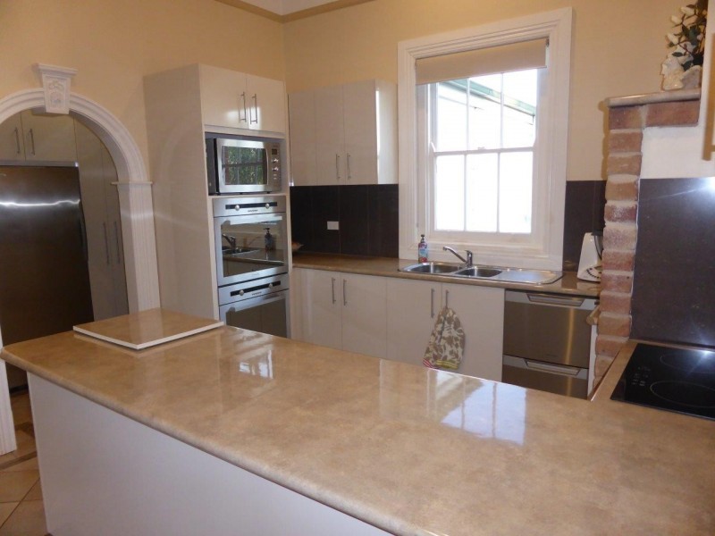 24 Napier St, Condobolin NSW 2877